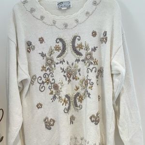 Vintage embroidered white cottage core knitted sweater size M